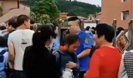 吴川小学爆料事件视频最新,真相揭开，家长学生共同关注